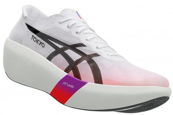 Les Asics Metaspeed Ray, 129g de pure techno !