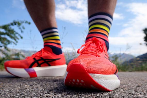 Le test complet des Asics Metaspeed Sky Tokyo : radicales sans compromis