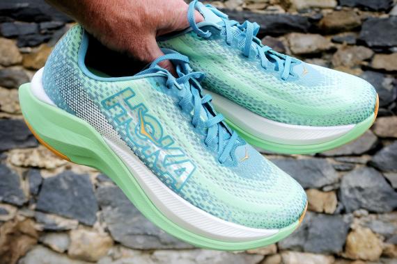 Le test des Hoka Mach X, d'excellentes chaussures qui peuvent tout faire ?