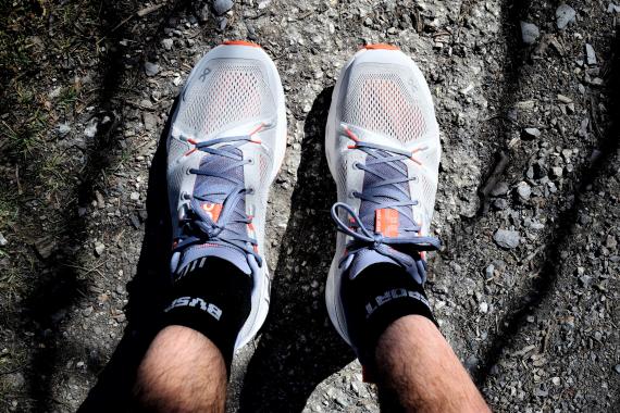 Le test des On Cloudsurfer Trail, une excellente chaussure mixte route/trail