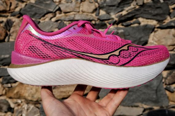 Le test complet des Saucony Endorphin Pro 3: une des meilleures!