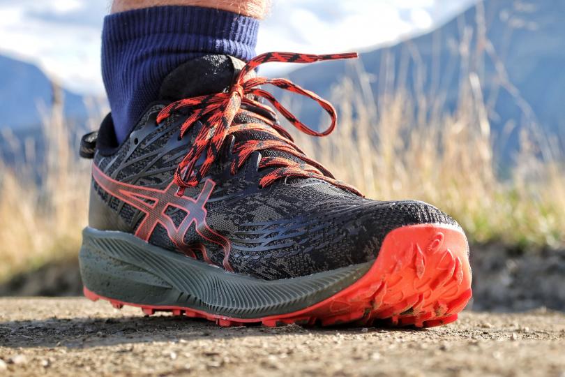 vreemd Verwarren Reproduceren Le test des Asics Fuji Lite 3, pour du trail dynamique