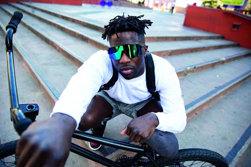 Oakley Sutro Lite, Street Bike !