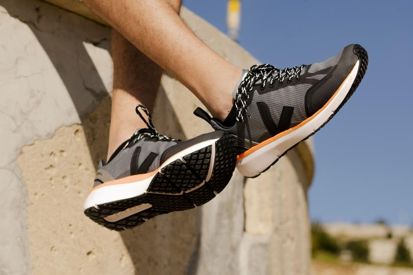 Veja Condor 2, pause footing