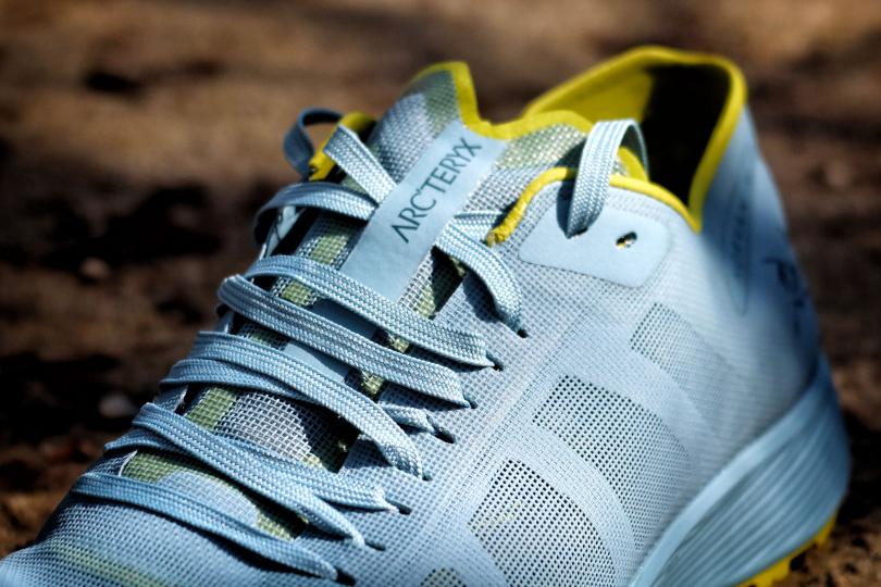 La languette de la Arcteryx Norvan SL 2, lacets
