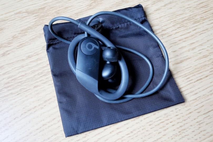 Les PowerBeats, livrés avec une petite pochette