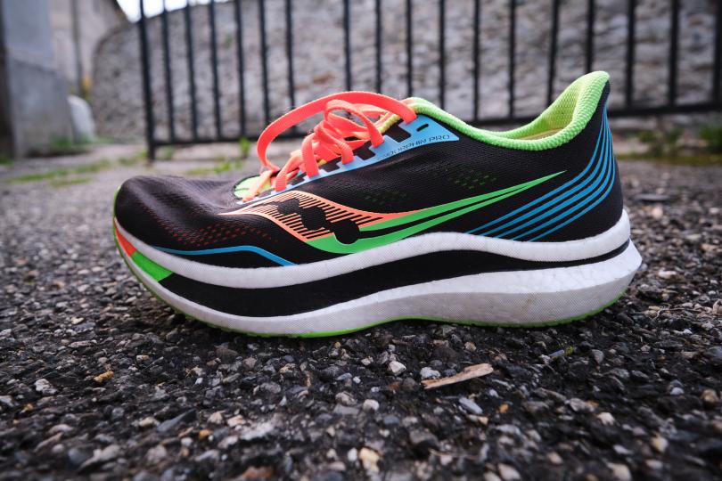 Saucony Endorphin Pro profil extérieur