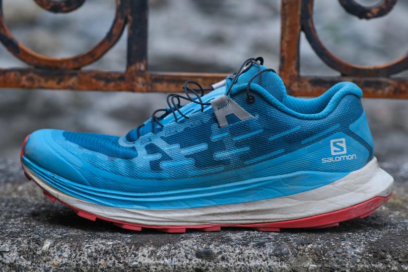 La Salomon Ultra Glide de côté