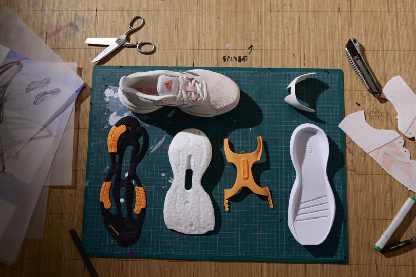 Les Adidas Solar Glide 5 - structure