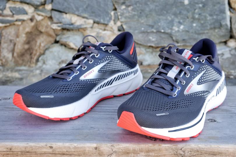 Les Brooks Adrenaline GTS 22