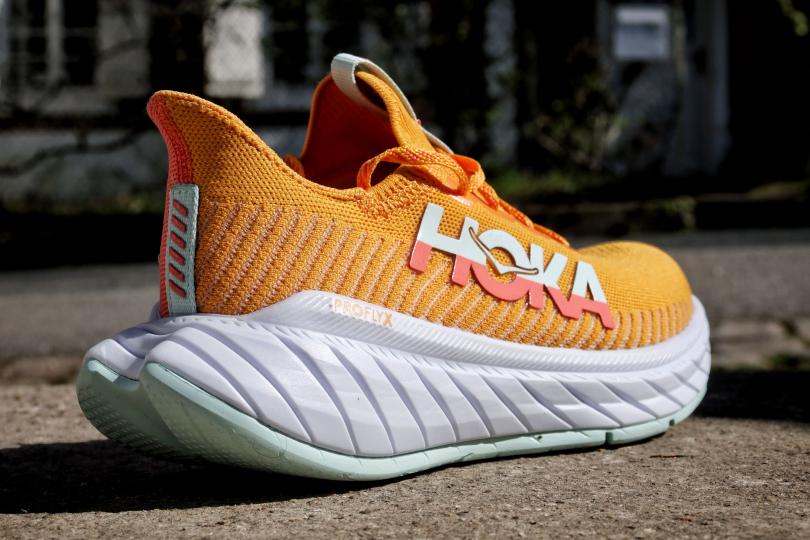 Vue 3/4 arrière - Hoka Carbon X 3