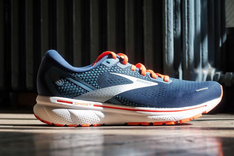 La Brooks Ghost 14 de profil