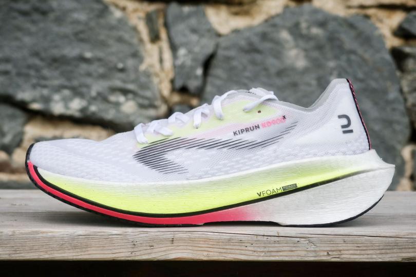 La Kiprun KD 900X de côté