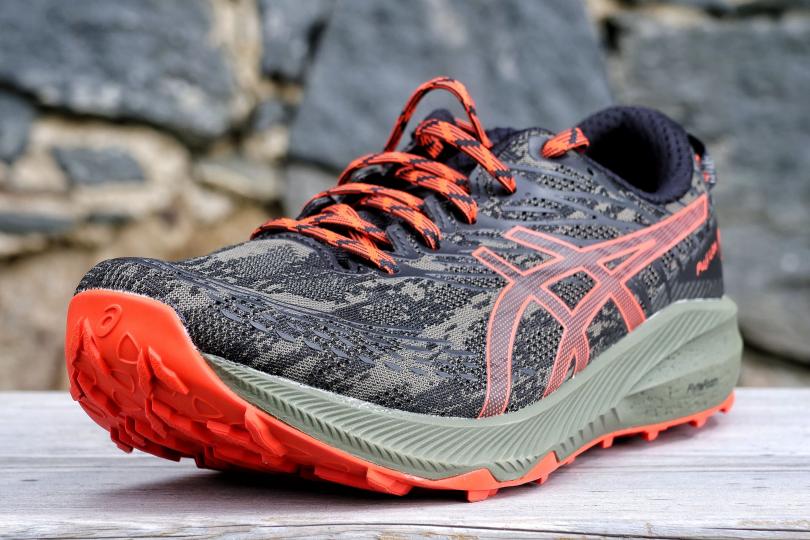 Asics Fuji Lite 3