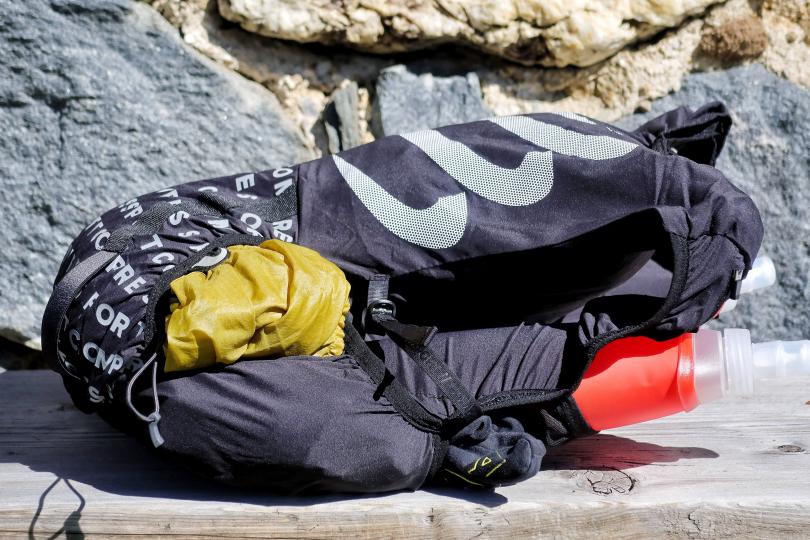 Compressport Ultrun S Pack Evo 10 posé sur le banc !