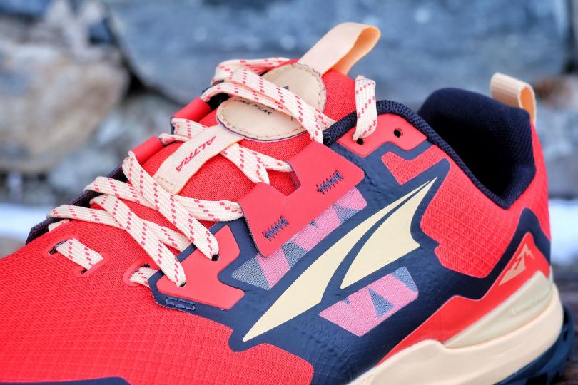 La languette et les lacets de la Altra Lonepeak 7