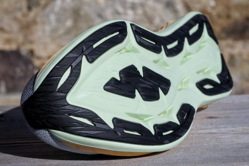 La semelle externe des Asics SuperBlast