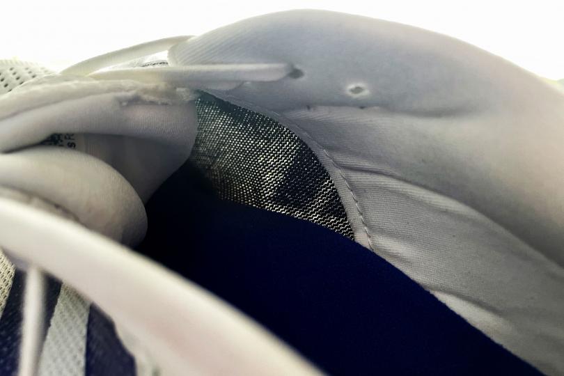 L'intérieur de la adidas adizero SL