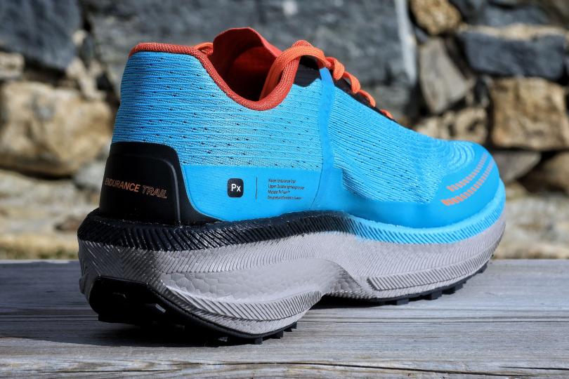 La Craft Endurance Trail, vue 3/4 arrière, le talon