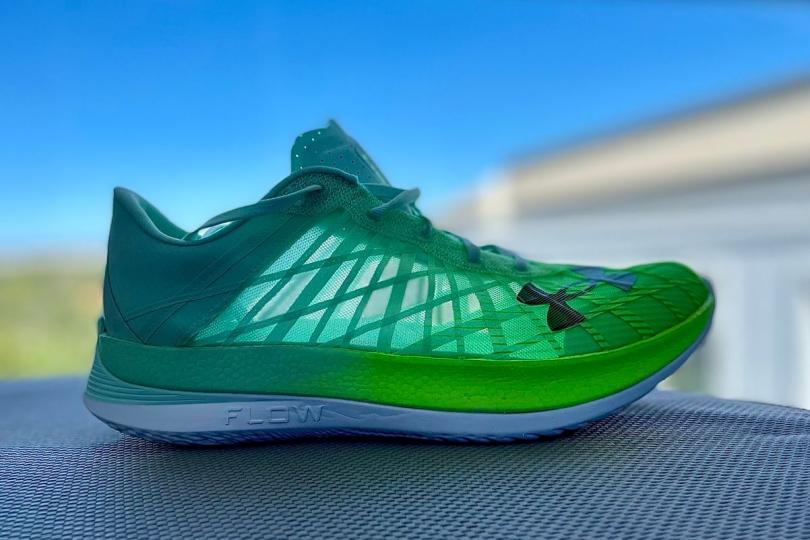 Under Armour Flow Velociti Elite, la tige par transparence