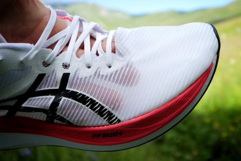 Asics Magic Speed 3, le mesh par transparence