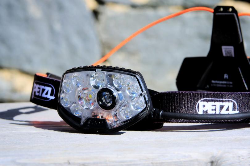 Le module d'éclairage assez original de la Petzl Nao RL