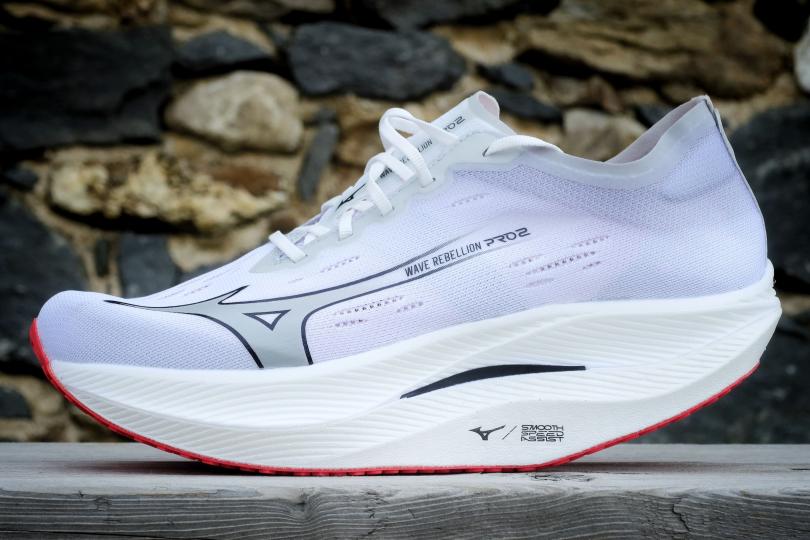 La Mizuno Wave Rebellion Pro 2 vue de profil