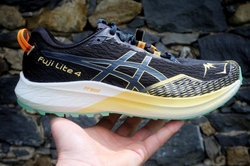 La Asics Fuji Lite 4 à tester