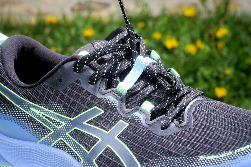 Zoom sur la tige de la Asics Trabuco Max 3