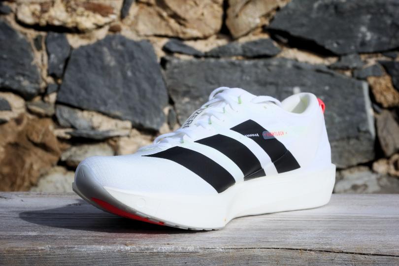 adidas Adizero Adios 9, vue 3/4 avant