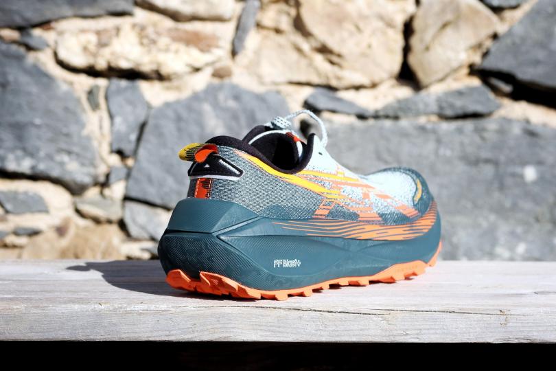 Asics Trabuco Max 4, vue de l'arrière