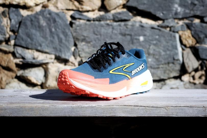 Brooks Catamount 4, vue de devant / transverse