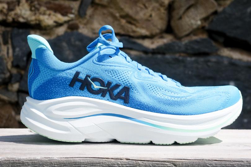 La Hoka Clifton 10 de profil
