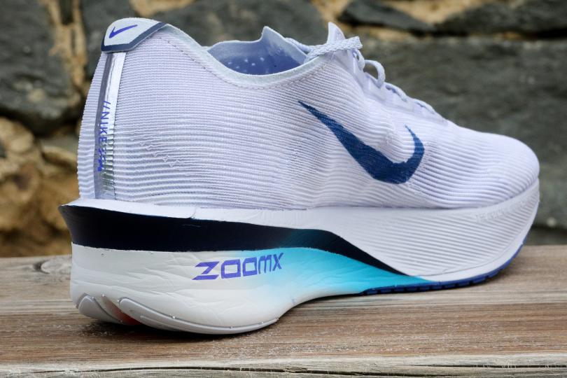 Nike Vaporfly 4, 3/4 arrière