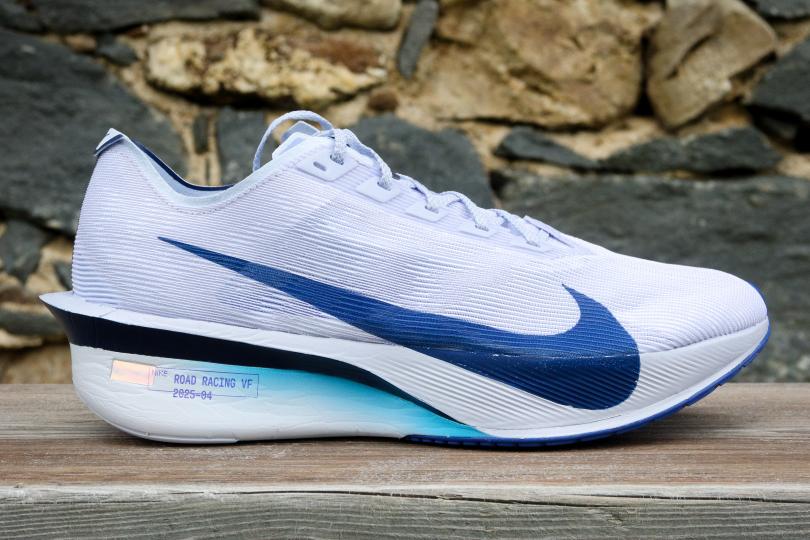 Nike Vaporfly 4 de profil, coté extérieur