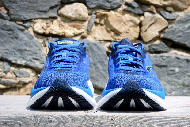 Les Saucony Triumph 23, zoom avant