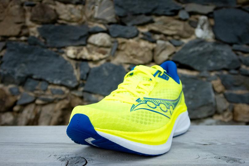 Vue 3/4 avant, Saucony Endorphin Speed 5