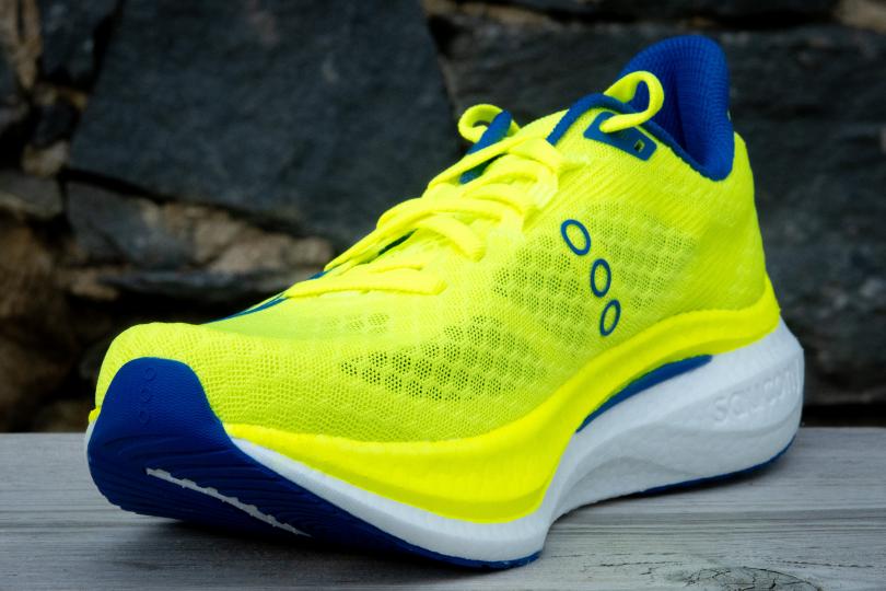 Vue 3/4 avant, Saucony Endorphin Speed 5
