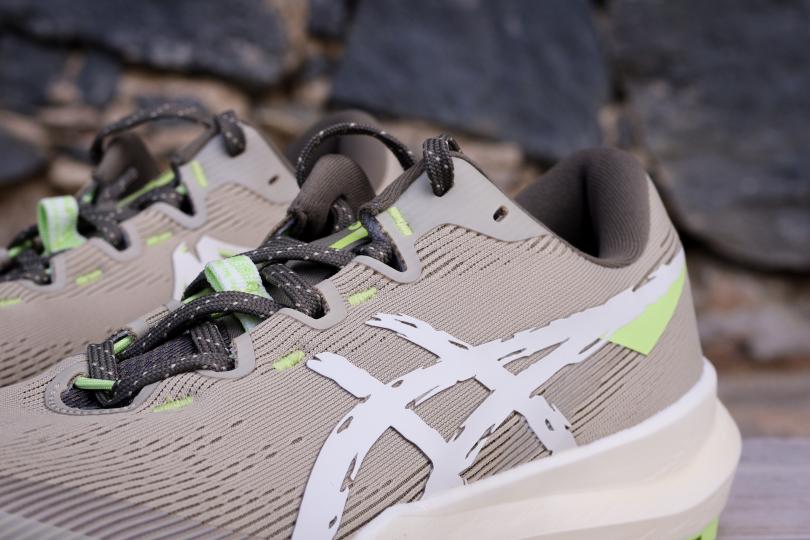 La tige des Asics Fuji Lite 6
