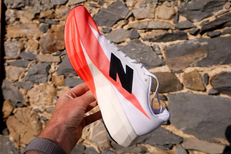 Présentation des New Balance FuelCell SC Elite 5