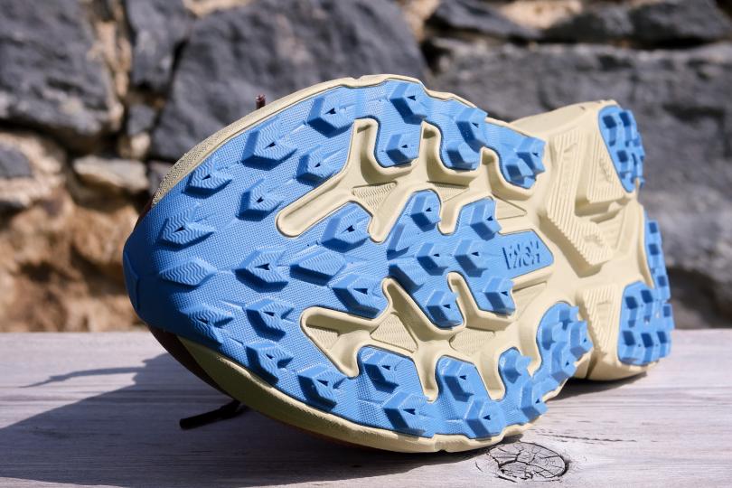 Les crampons des Hoka Challenger 8
