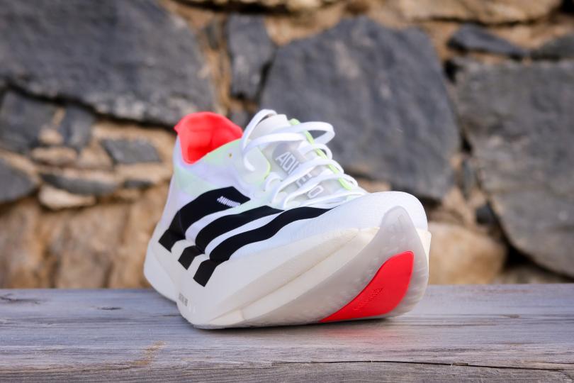 La adidas Adizero Adios Pro 4, vue avant