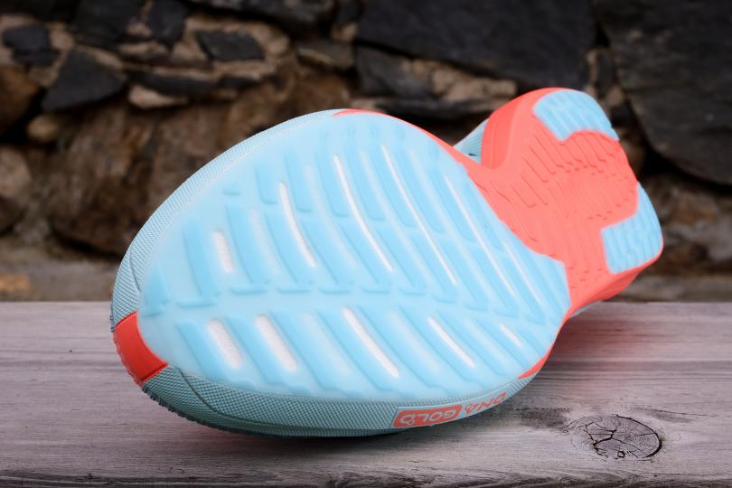 La semelle extérieure de la Brooks Hyperion Elite 5