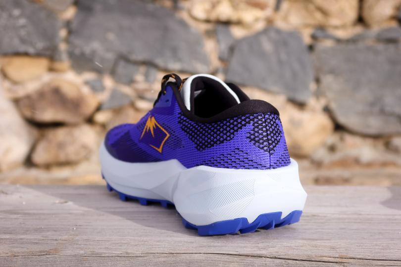 Le talon de la Asics Trabuco 14