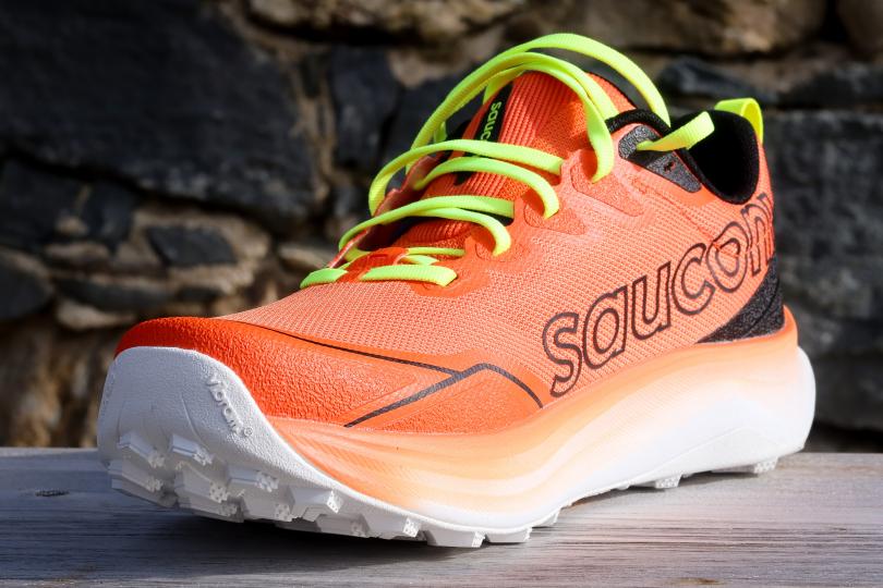 L'avant de la Saucony Peregrine 16, pare-pierres