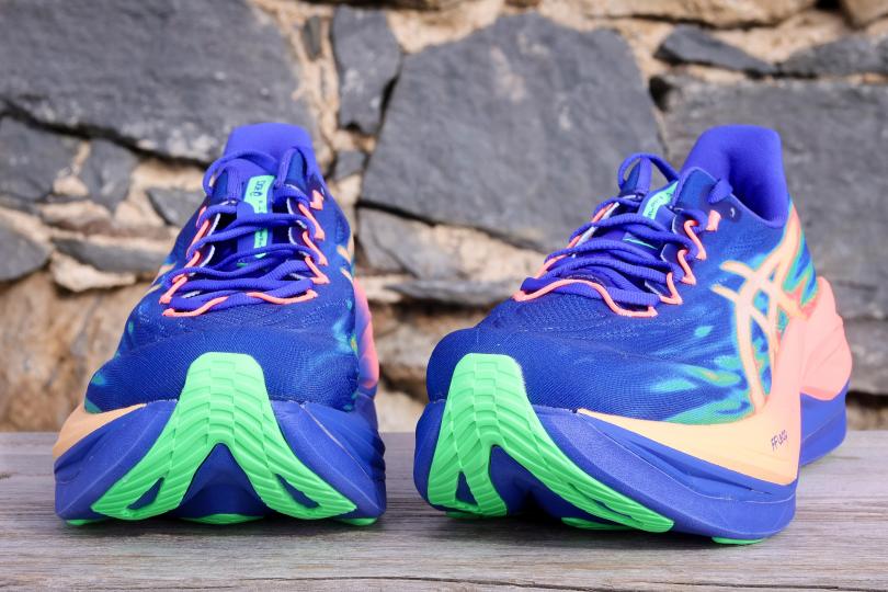 Les Asics SuperBlast 3