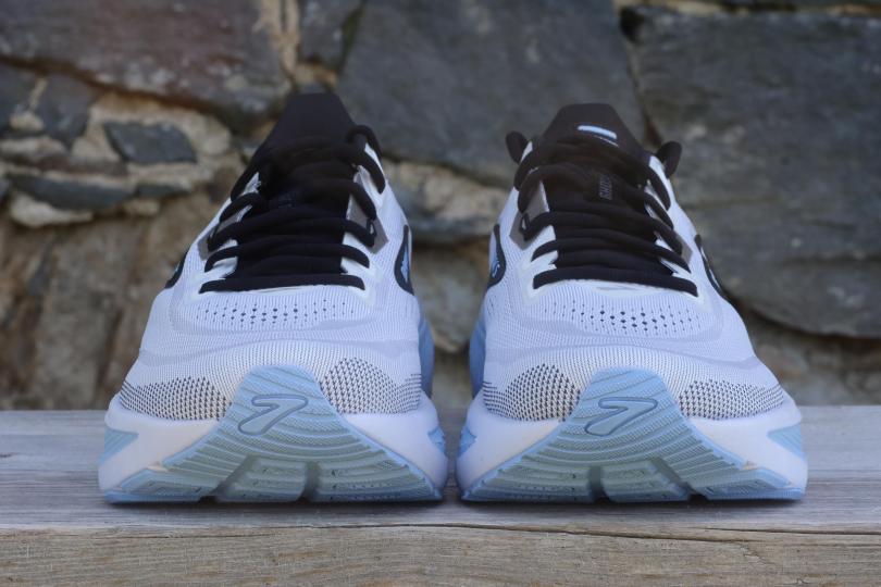 Les Brooks Ghost 18