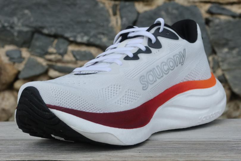 Saucony Ride 19, vue 3/4 avant