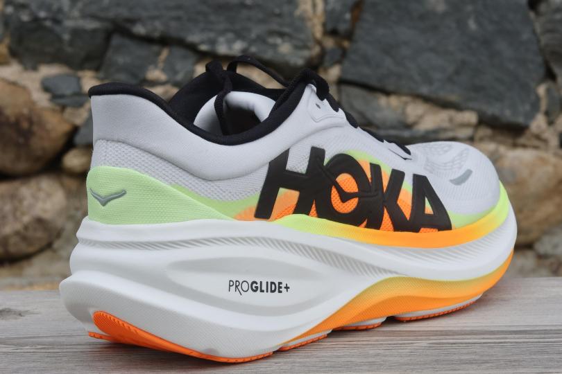 RunMag, Hoka Clifton Pro. Clifton Pro de 3/4 arrière
