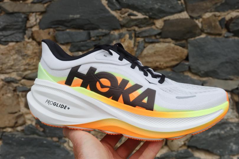 RunMag, Hoka Clifton Pro. Preview, de profil
